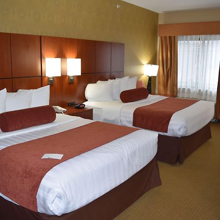 Best Western Plus Finger Lakes Inn & Suites Cortland Extérieur photo