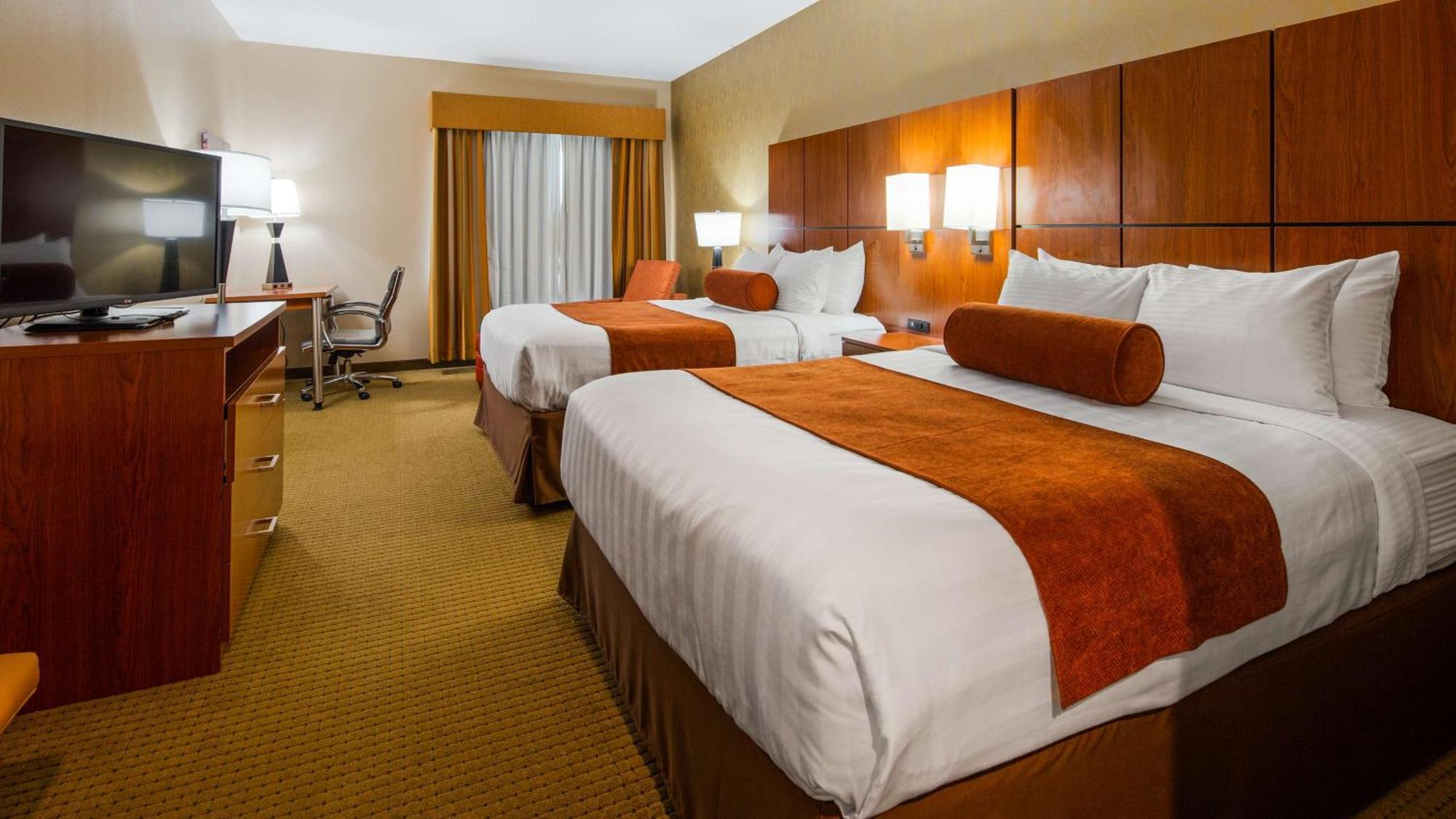 Best Western Plus Finger Lakes Inn & Suites Cortland Extérieur photo
